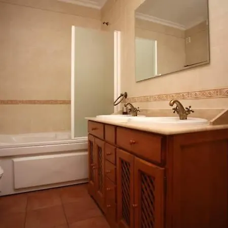 Arade - Complex Ideal For Families *